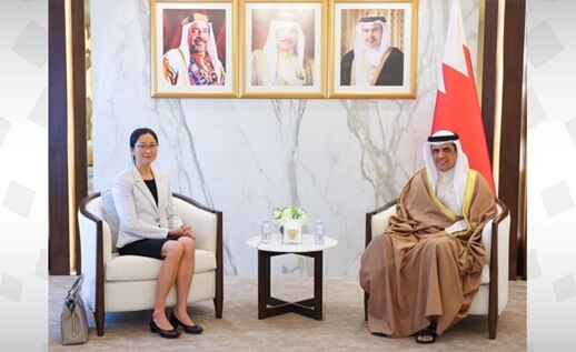 Bahrain Shura Council Chairman and Chinese Acting Diplomat Foster Bilateral Relations and Discuss Peace, Investment, and Trade