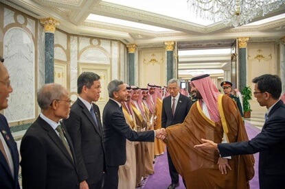 Official Meeting Between the Crown Prince of Saudi Arabia and the Prime Minister of Singapore