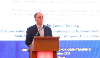 The Tenth Annual Meeting of Chemical Industry Representatives Commences